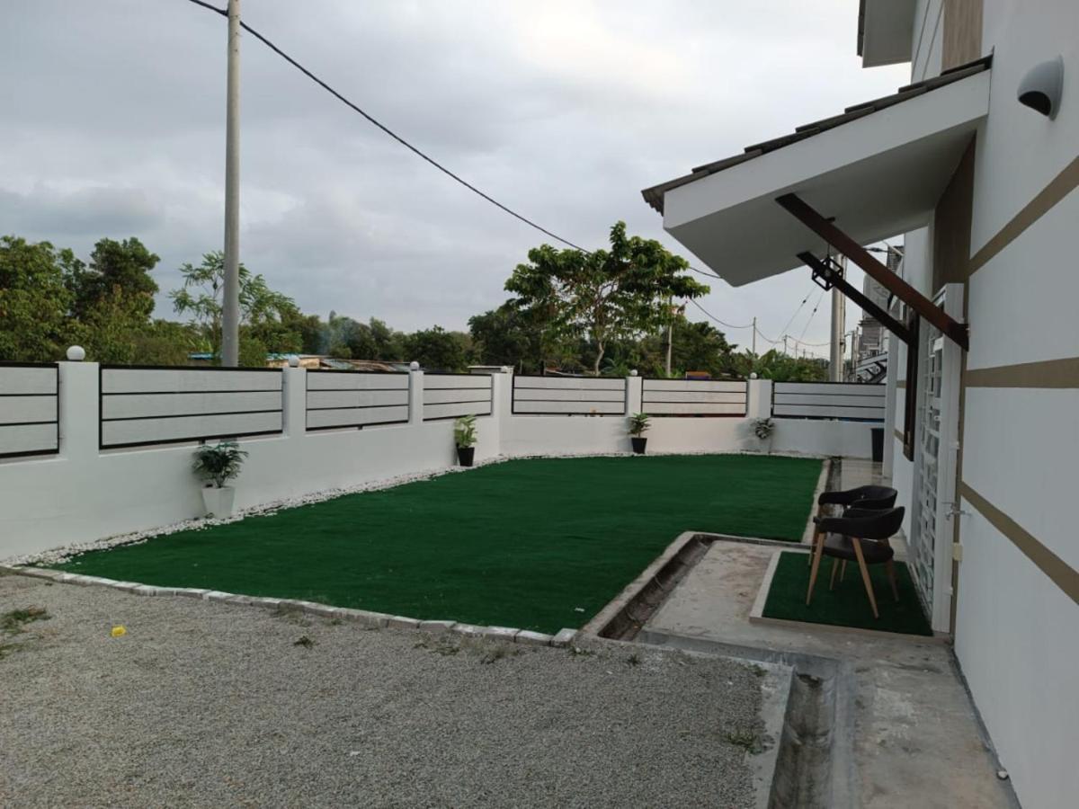 In Homestay Corner Batu Pahat Exterior photo
